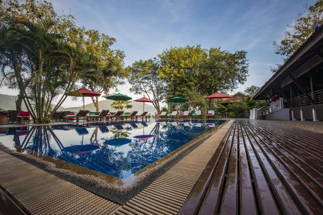 La Folie Lodge Champasak Exterior photo